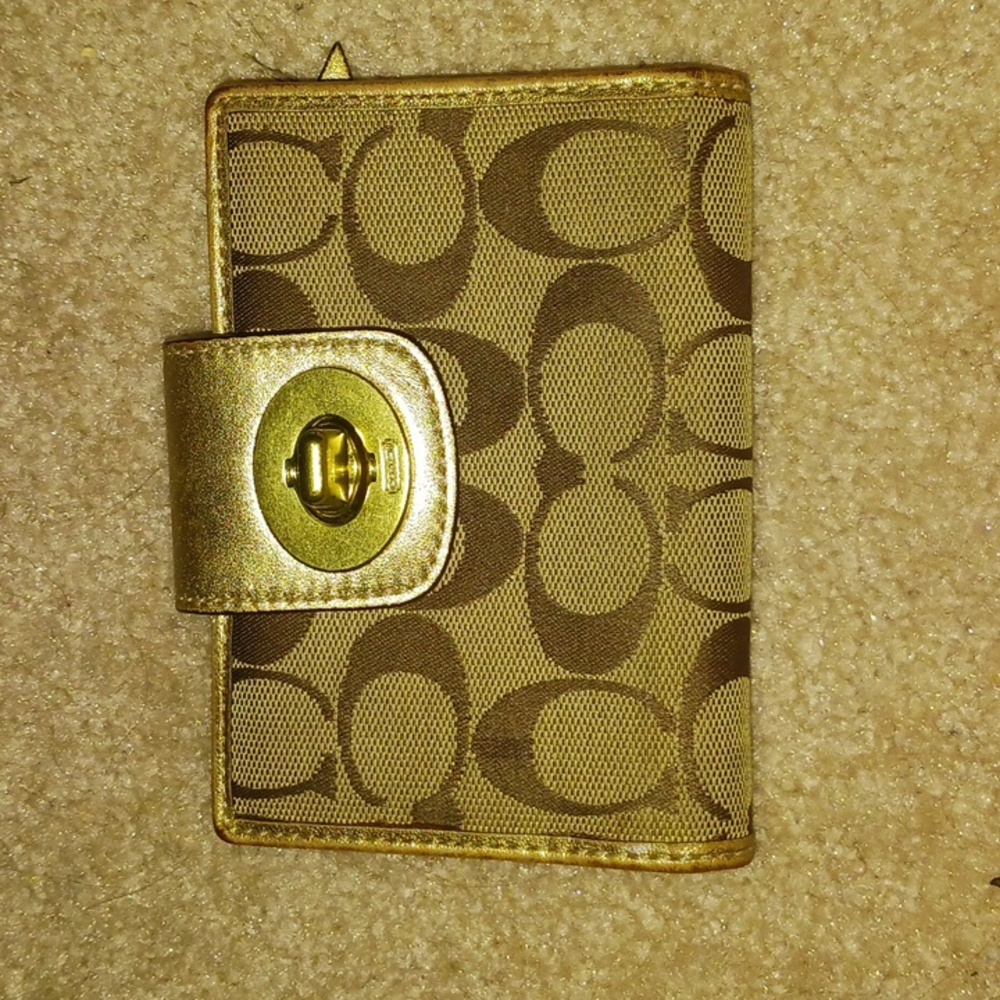 Coach wallet